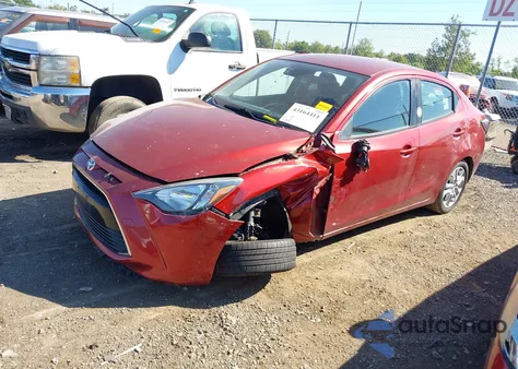 2018 Toyota Yaris Ia из США, поврежденный, VIN 3MYDLBYV2JY314634